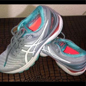 ASICS Womens Gel-Nimbus 22 blue/orange size 9 NWOT